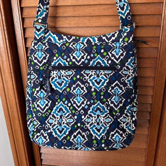 Like new Vera Bradley crossbody bag - Picture 5 of 11